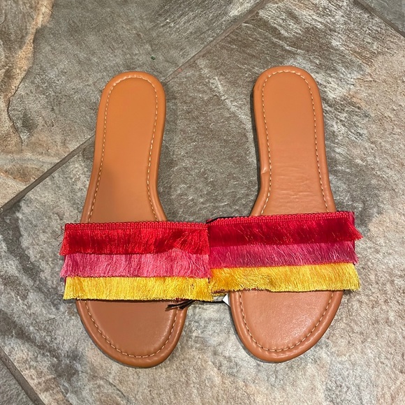 Fringe Sandals - Picture 3 of 3